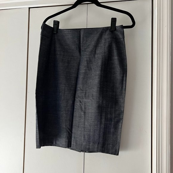 NWOT! Loft Herringbone Grey Straight Skirt - Size 8 - Picture 1 of 3